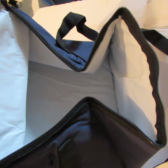 Molson Canadian 67 Insulated Chiller Carry Blue Beer Bag NWOT - Picture 4 of 6